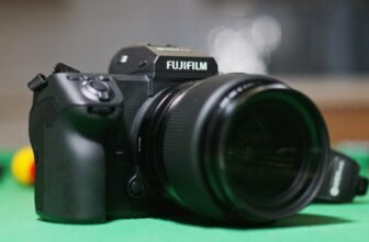 The king of medium-format mirrorless cameras