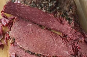 How one can Prepare dinner Corned Beef (Stovetop)